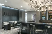 AC Hotel by Marriott Boston Cambridge - bar