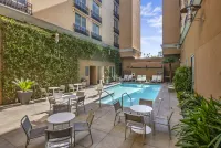 Hyatt Place Riverside Downtown - Pools
