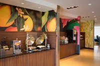 Fairfield Inn & Suites Dallas West/I-30 - sarapan