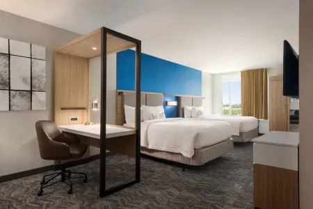 SpringHill Suites Milwaukee West/Wauwatosa Отели рядом с достопримечательностью «Time Square Watch Shop»