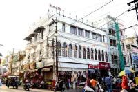 Hotel Mani