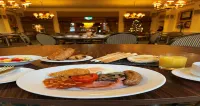 Best Western Plough  Harrow Hotel - sarapan