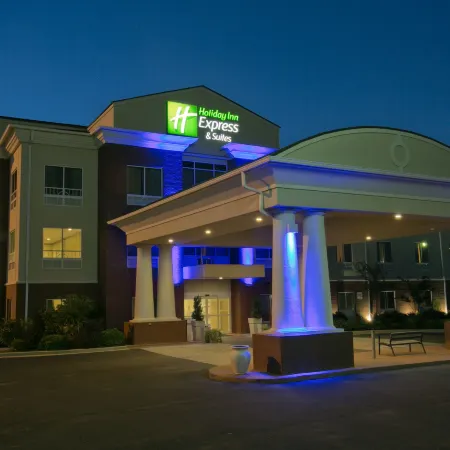 Holiday Inn Express & Suites BROOKHAVEN by IHG
