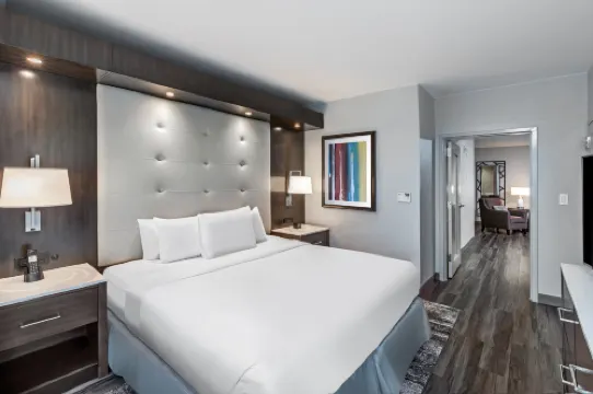 เอ็มบาสซีสวีทส์ บายฮิลตัน ฮิวสตัน เอเนอร์จี คอร์ริดอร์