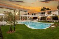 Kar-Rama Hotel - piscina