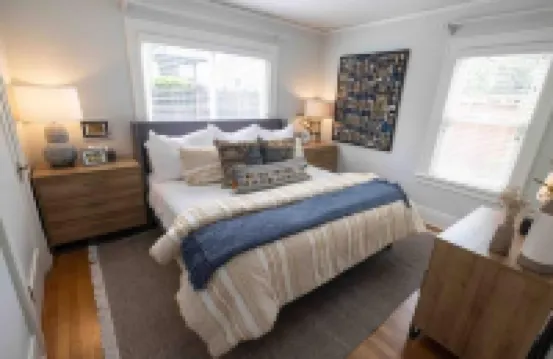 Cozy family home minutes from The University of Puget Sound!