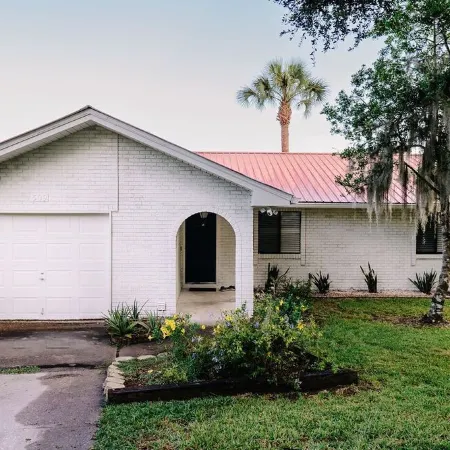 Riverfront Cottage Retreat with 2 Docks + Scenic Views on the St. John’s River!