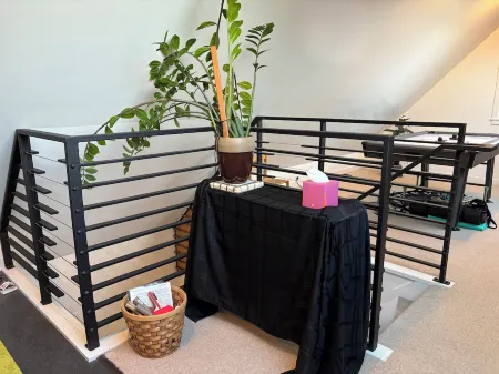 Lux Loft Plus Near IU, Sustainable, Custom Private Apartment + EV Charger