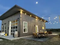 Gateway to the Hill Country and Texas Wineries on 10 acres!