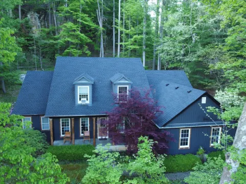 Secluded Mountain View Cabin Near Hocking Hills