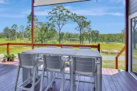 Magpie Two - Two for Joy Estate. 3 Bedroom Sleeping 6 Hotel di Allandale