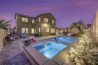 Serene Lake Views & Mountain Views Luxury Retreat: at Desert Escape Indio