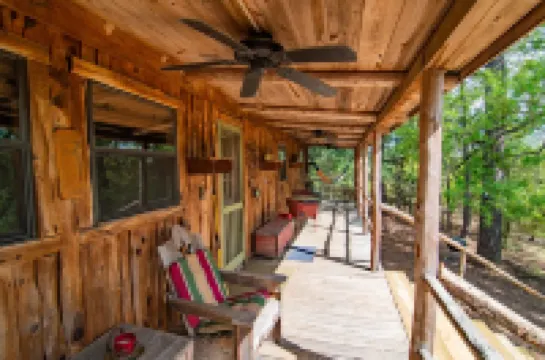 Seclusion in the Lost Pines hosted by Jan