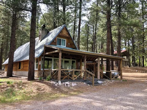 The GETAWAY nestled in the Brazos Cliffs near the river. - 4-Star