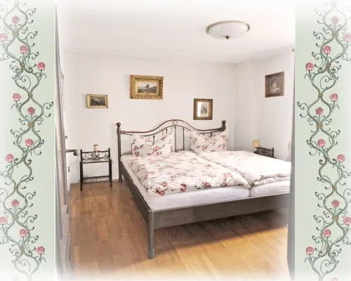 Romantic holiday apartment in the OId Town of Meersburg Hotels in Meersburg