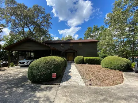 Lakeside Luxury: Experience Tranquility in Our Remodeled Lake House