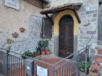 Family apartment near the medieval castle Hotels in Bracciano