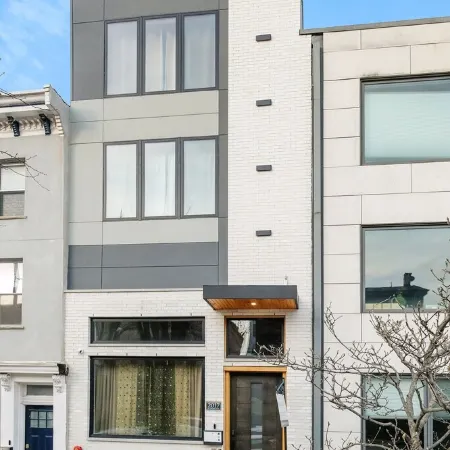 Luxury Downtown Mansion! Garage Parking! Roofdeck!