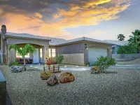 Cheerful vacation House brand-new pool and spa and game room