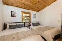 TimberTales - A cozy log cabin with magical lakeviews