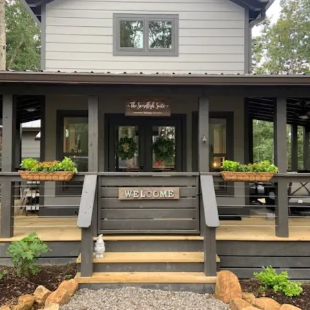 Swordfish Suite DOG friendly- Pup Shed Retreat