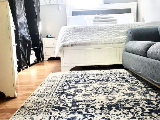 Spacious 4-bedroom house in fantastic Nashville with AC, WiFi Sleeps 14
