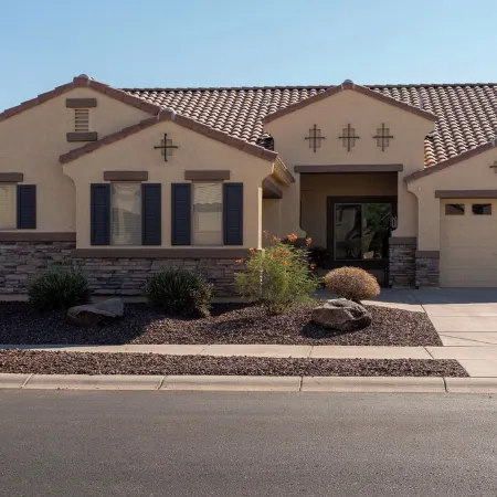 Airy Oasis Sleeps 8- Pool, Spa & Pool Table