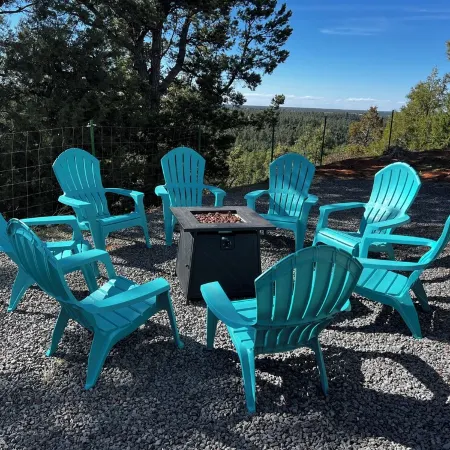 Luxury 6-bedroom home with View, Arcade Table, Fire table, Jet tubs, Deck, Wi-Fi