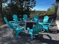 Luxury 6-bedroom home with View, Arcade Table, Fire table, Jet tubs, Deck, Wi-Fi