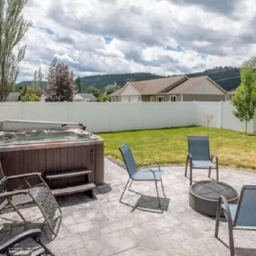 Lone Pine Retreat - 3BR 3BA - With Hot Tub