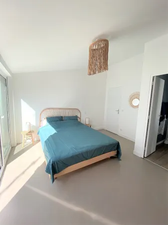 Maison de Plain Pied à 100 Mètres de la mer