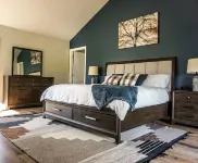 Lux family retreat, hot tub, specular views. Spacious home on the golf course. Hôtels à proximité de l'Aéroport Bert Mooney