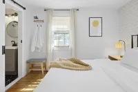 Newly renovated home near beaches with fire pit, AC, electric vehicle charging
