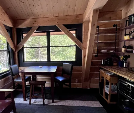 Dragonfly - Unique, tranquil retreat in Grand Marais, MN