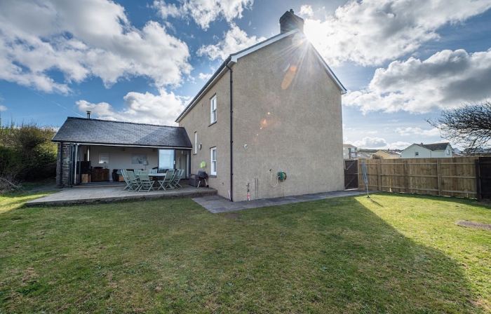 Luxury Holiday Cottage, Beach with Great Sea Views, Broad Haven, Pembrokeshire