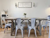 Cozy & pretty beach-block, 2-BR condo: short walk to ocean, restaurants & shops!