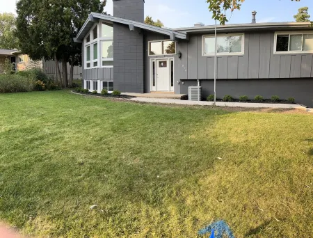 Newly Renovated 5-Bedroom Home Near Lambeau Field