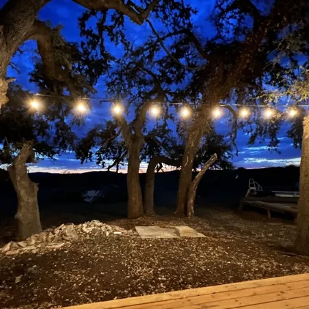 Private Nueces Riverfront Getaway!       13 Acre of Bliss!  Sleeps 12-14