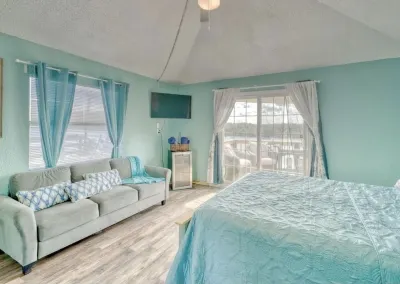 River Cabin Million Dollar View! Hotels near Publix Super Market at Summerfield Crossings