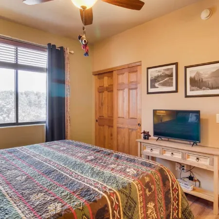 Black Bear Lodge - 5 minutes to Fool Hollow Lake and Golf Courses