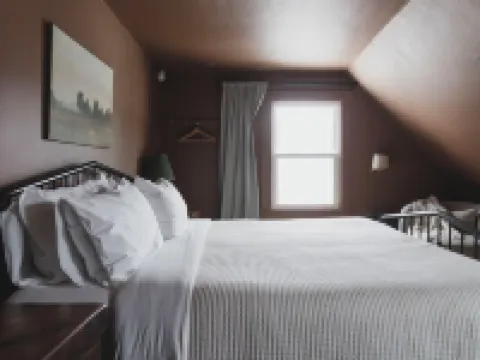 The Dorothy-10 Minutes from Okemo- Freshly Renovated Hotels in Cavendish