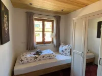 Neurenovierte Ferienwohnung "räsl" Hotels in Holzkirchen