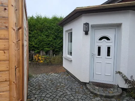 Beautiful, very quietly located vacation apartment between the Baltic Sea and the Bodden with sauna