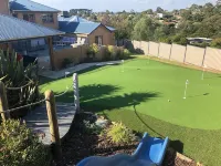 Mt Martha Delight: 6 bedroom, putting green, pool & spa, pool table