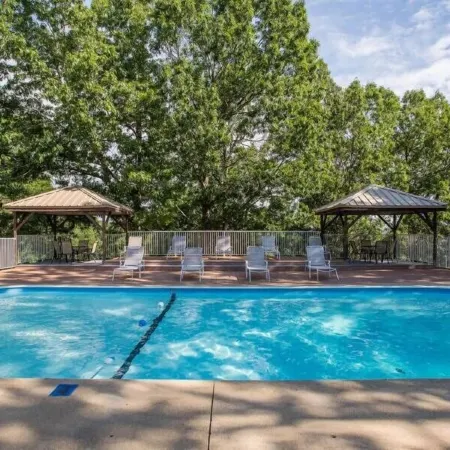 Cabin Dreams- Charming.  Romantic.   Jetted tub.  Screened porch.  10 min to SDC