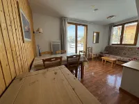 Chalet 6 Pers -piscine Chauffée- Superdevoluy Hotels in Ле Деволюи