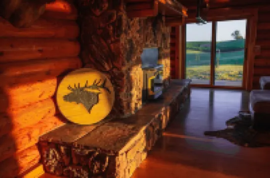 Farm Stay at the Bell-Zwart Lodge