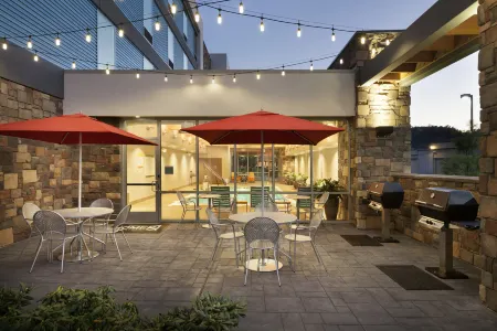 Home2 Suites by Hilton Seattle Airport