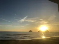 Cozy Beachfront Cabin with Panoramic View of Pacific Ocean and Netarts Bay Hotels in Netarts