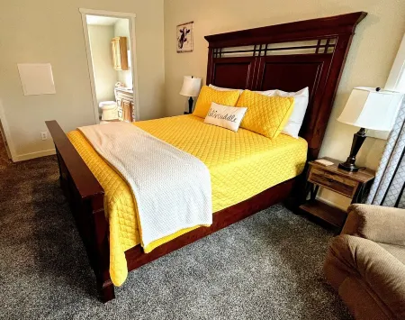 ★Entire House♥Pickle-ball★BBQ★WiFi/Arcade/Games★Basketball★Volleyball★Fire Pit